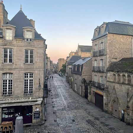 Spacieux Appartement Au Coeur Du Centre Historique De Dinan Exteriér fotografie