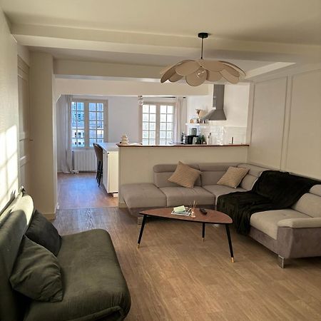 Spacieux Appartement Au Coeur Du Centre Historique De Dinan Exteriér fotografie