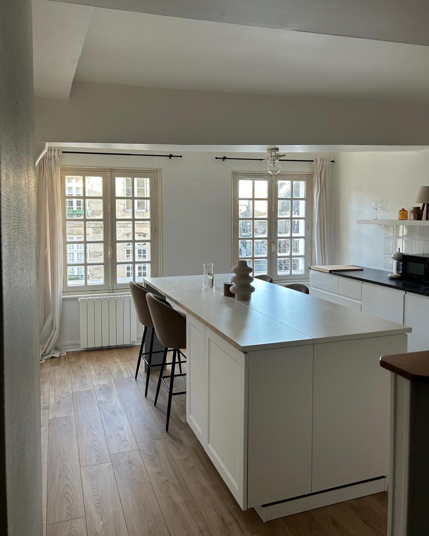 Spacieux Appartement Au Coeur Du Centre Historique De Dinan Exteriér fotografie