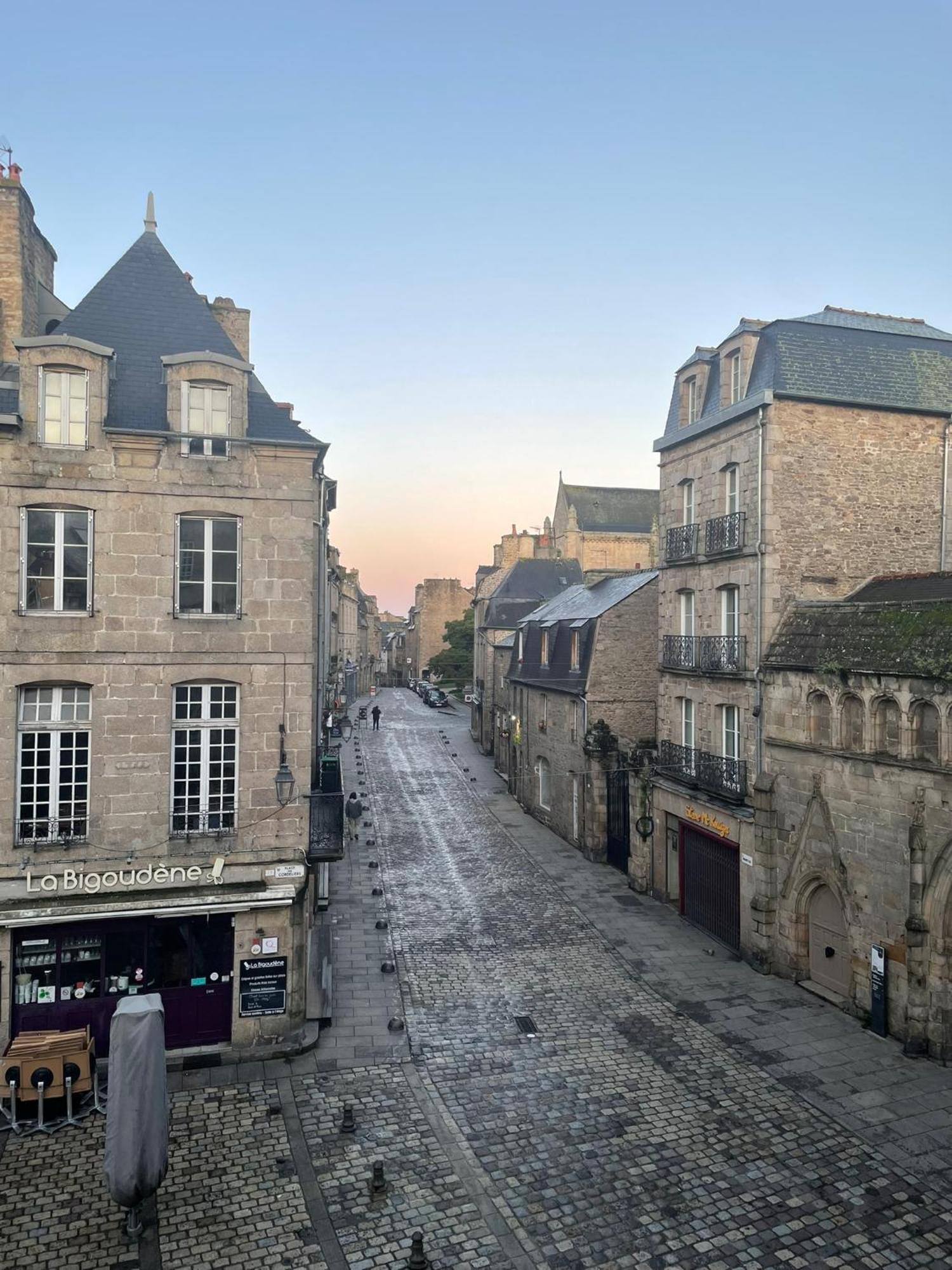 Spacieux Appartement Au Coeur Du Centre Historique De Dinan Exteriér fotografie